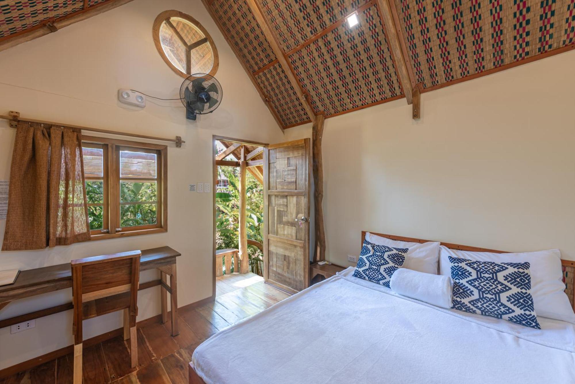 Camanolo Homestay General Luna (Surigao del Norte) Exterior foto